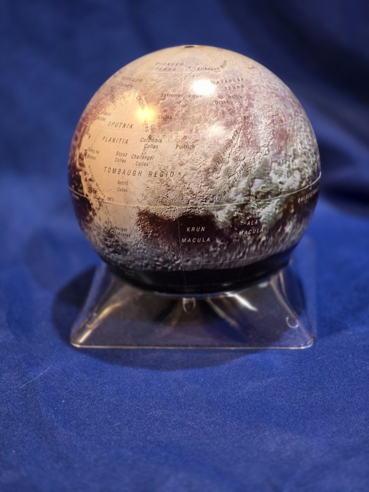 Sky & Telescope's 6"  Pluto Globe NEW