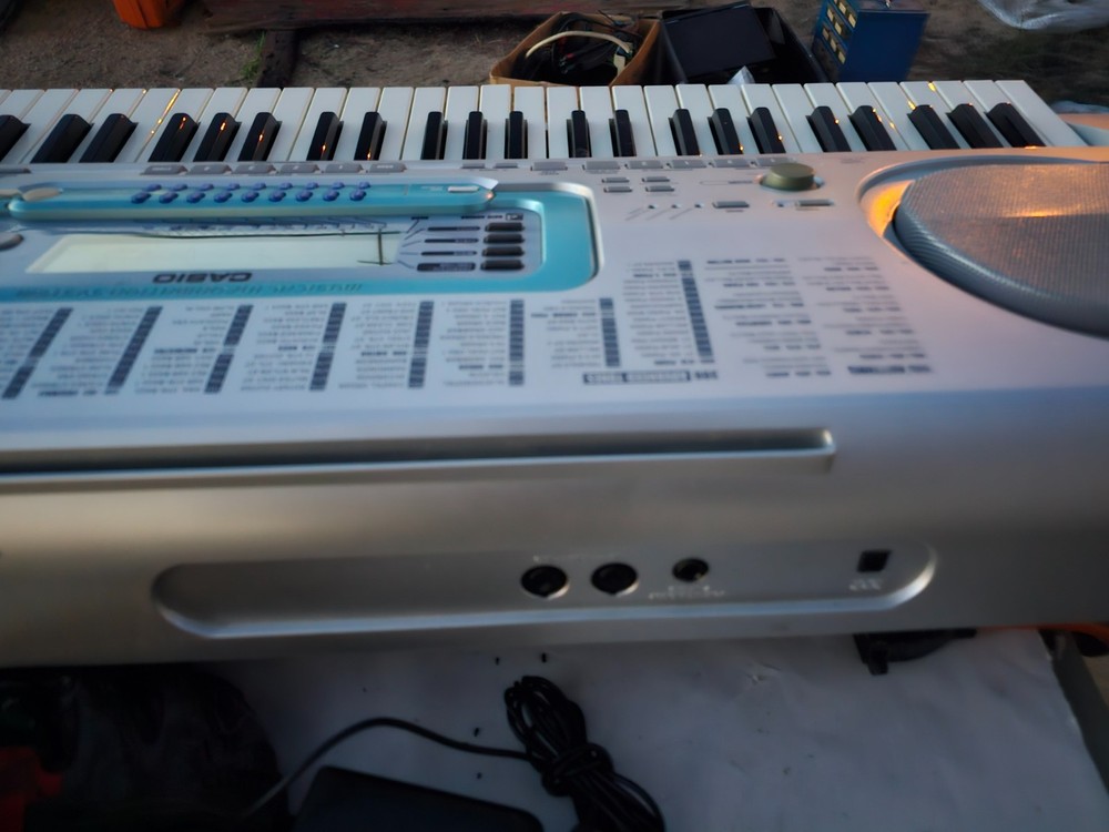 CASIO WK-3000 - Keyboard -Tested & Working+Power adapter