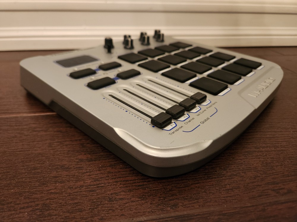 M-Audio Trigger Finger USB 16-pad MIDI Drum Control Surface