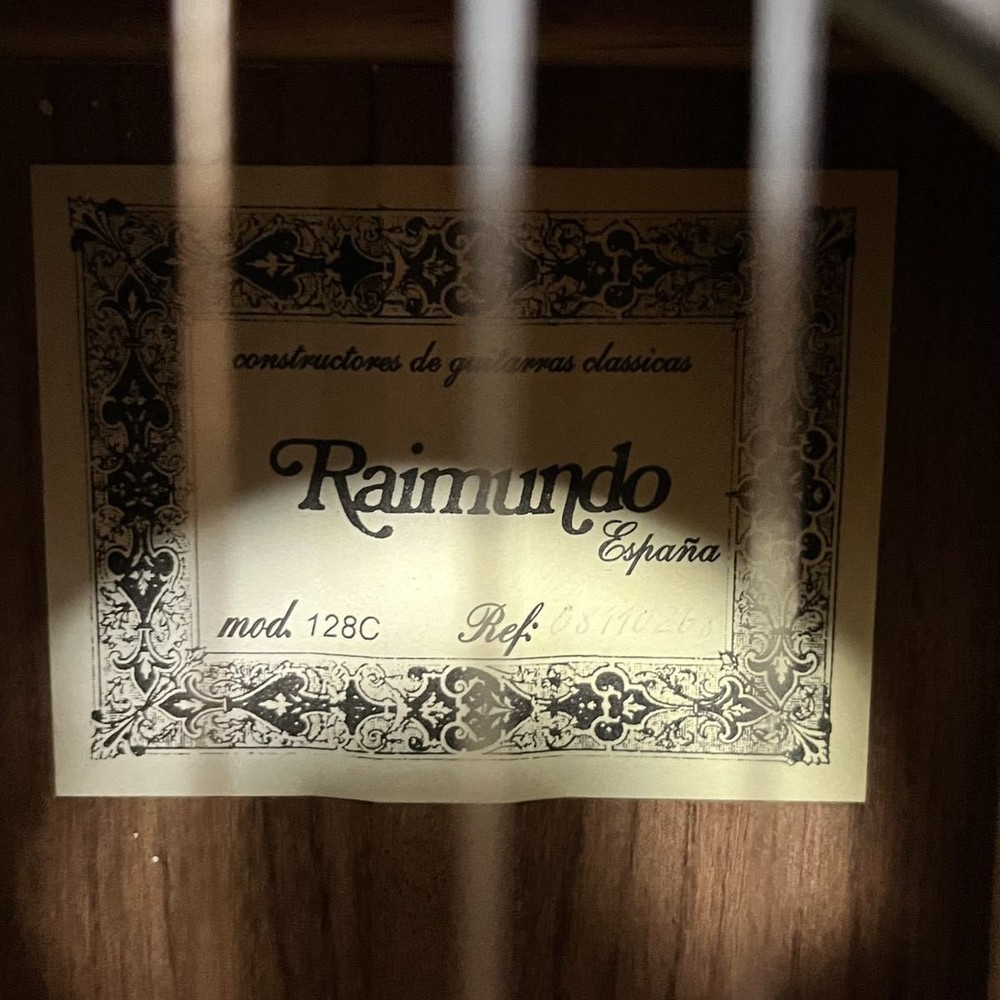 Raimundo 128C Classical Guitar