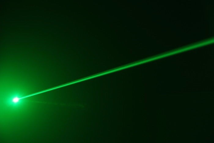 💎 Green Laser Pointer with Removable Cap Pattern or Straight Beam Pretty Cool
