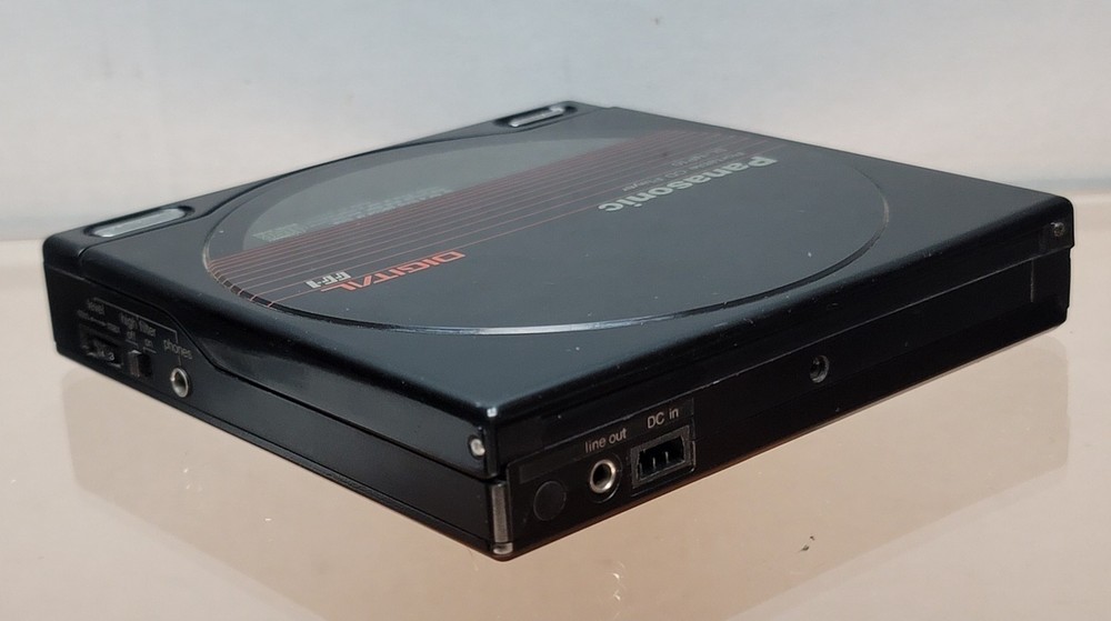 Panasonic SL-NP10 / Technics SL-XP5 Portable CD Player Discman working