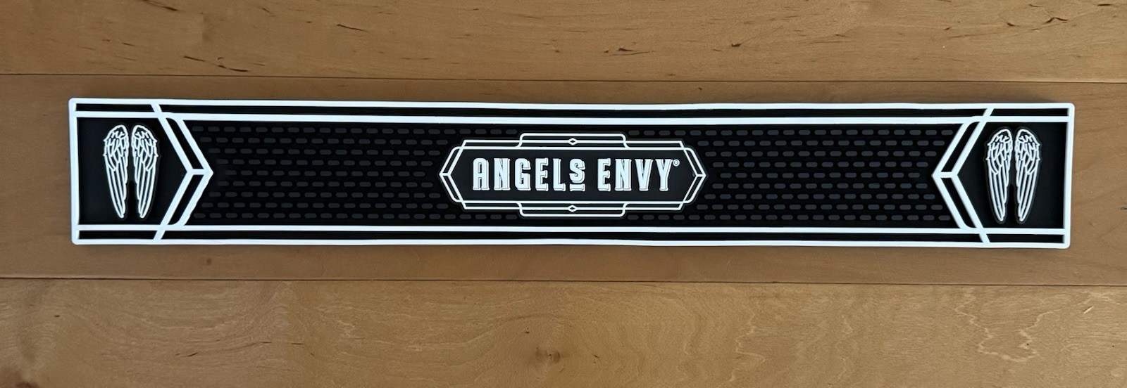 ANGELS ENVY BOURBON WHISKEY RUBBER BAR RAIL RUNNER SPILL MAT SKINNY COASTER *NEW