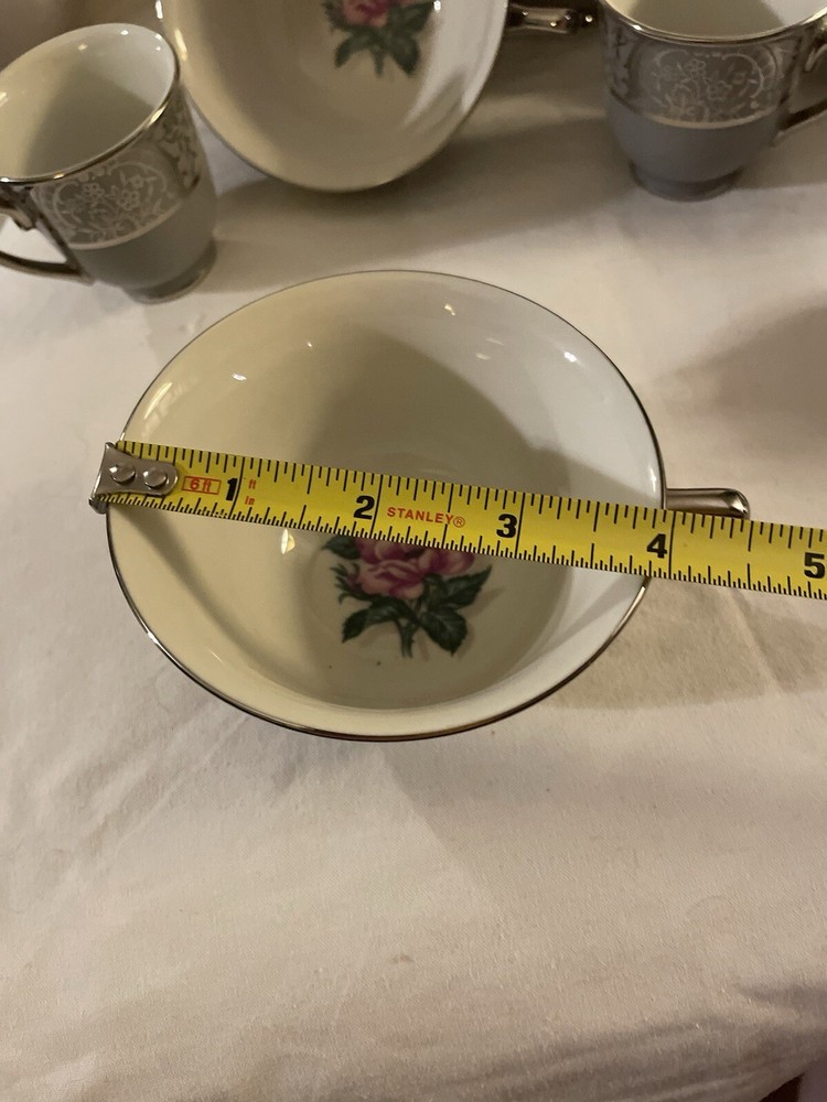 Vogue Silver Laced China Cup