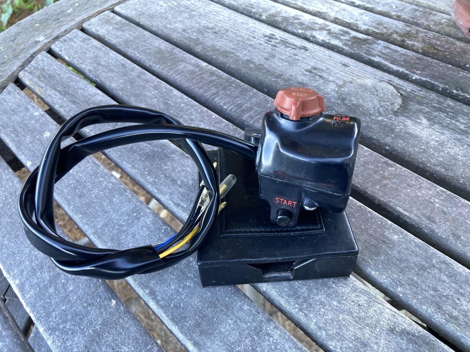 Vintage Honda 1975-1976 CB200T RH Starter and Engine Stop Kill Switch controls