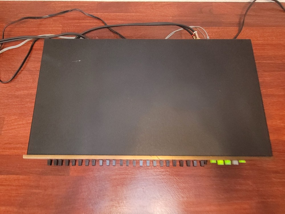 Parasound EQ300 12 Band Equalizer- Analyzer