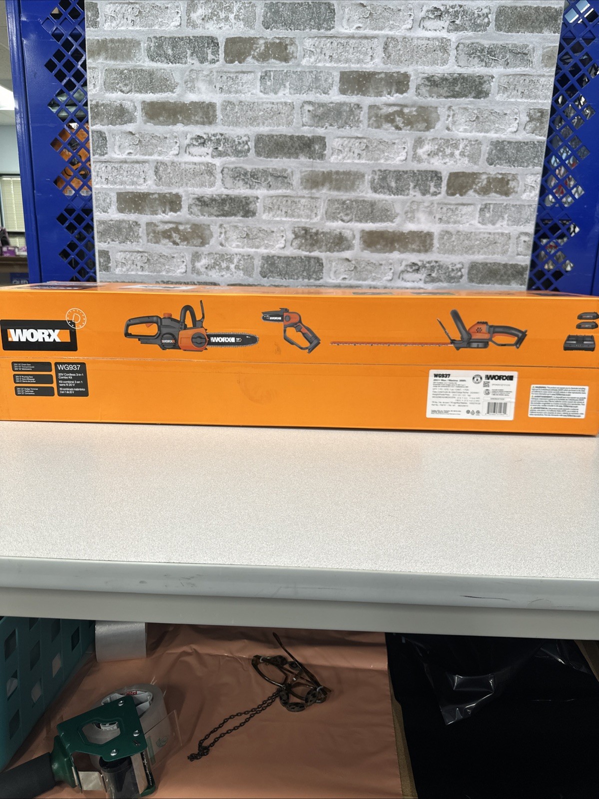 Worx WG937 -22" Hedge Trimmer, 5" Pruning Saw, 10" Cordless Chainsaw Combo Kit