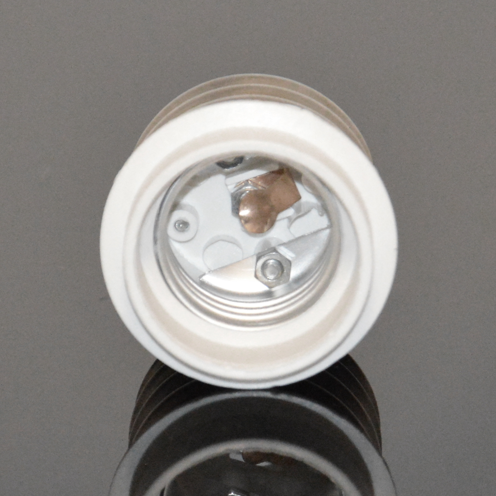 Light Bulb Socket Adapter Mogul Base E39 to Medium E26 Screw Reducer