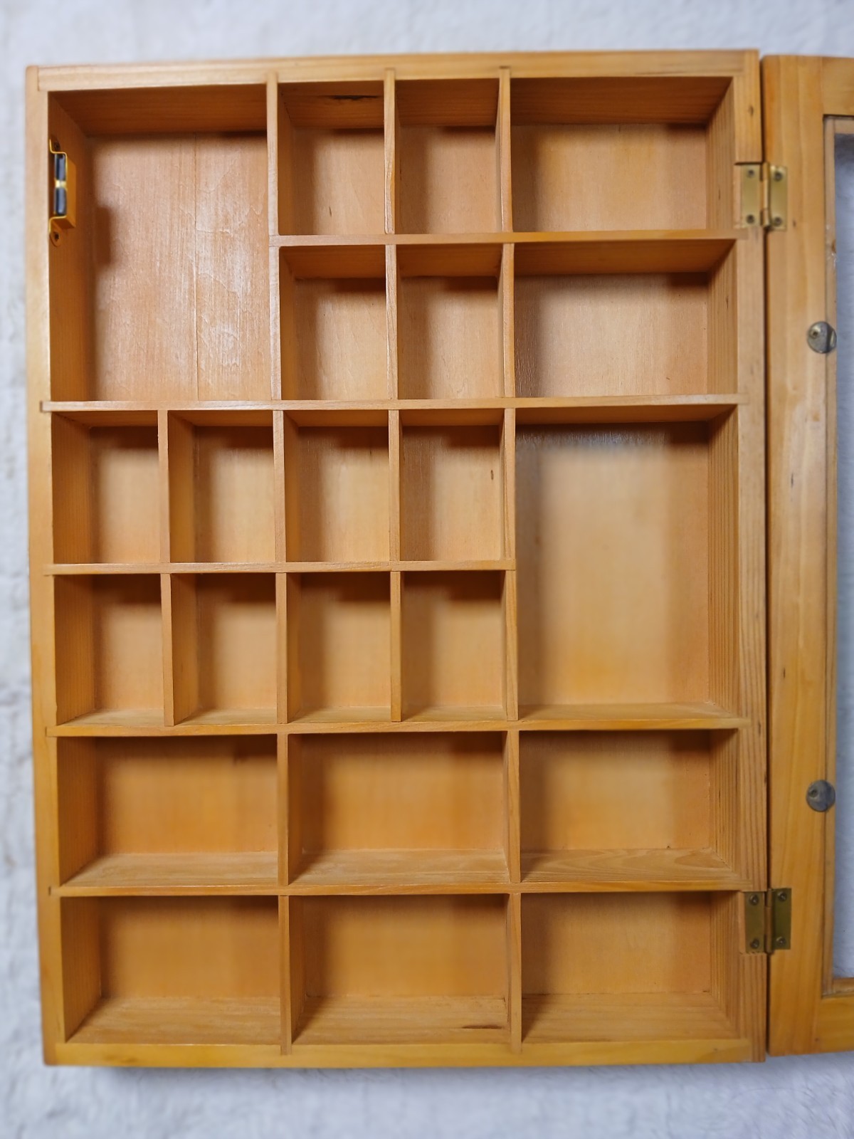 Vintage wood shadow box wall cabinet 22 Compartments Light Wood 16×11