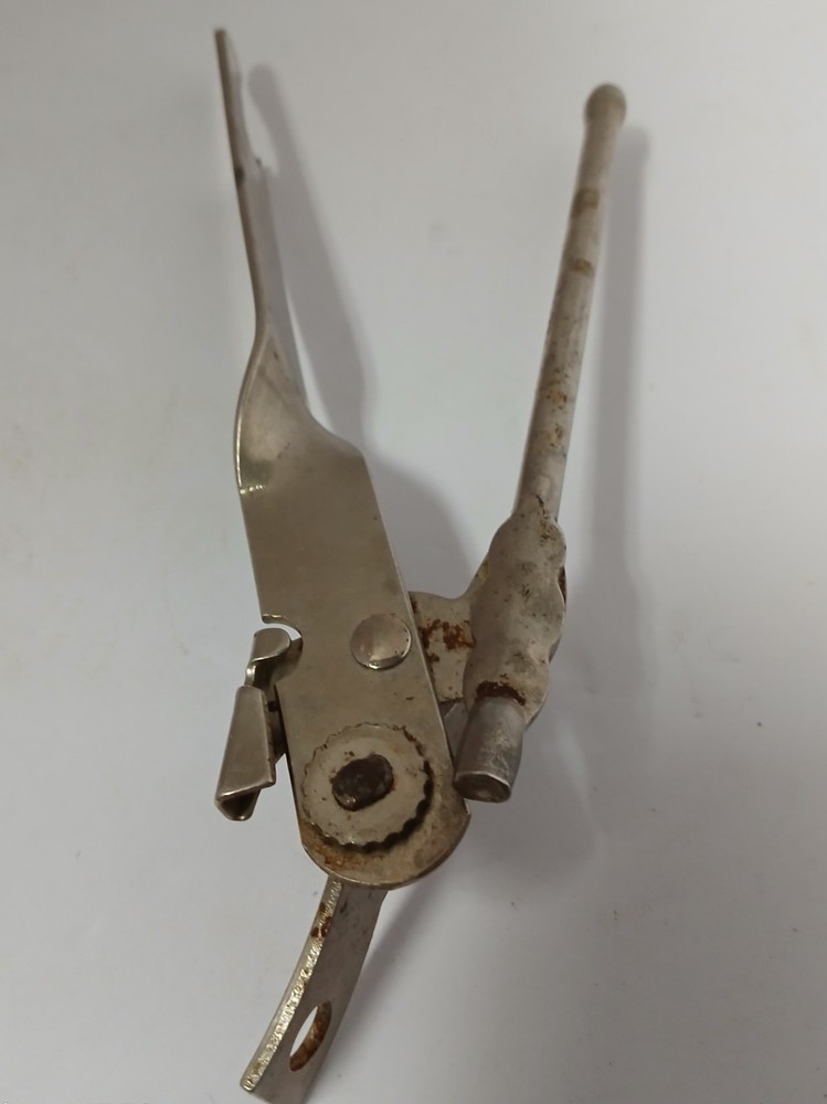 Vtg Can Openers (Manuel)