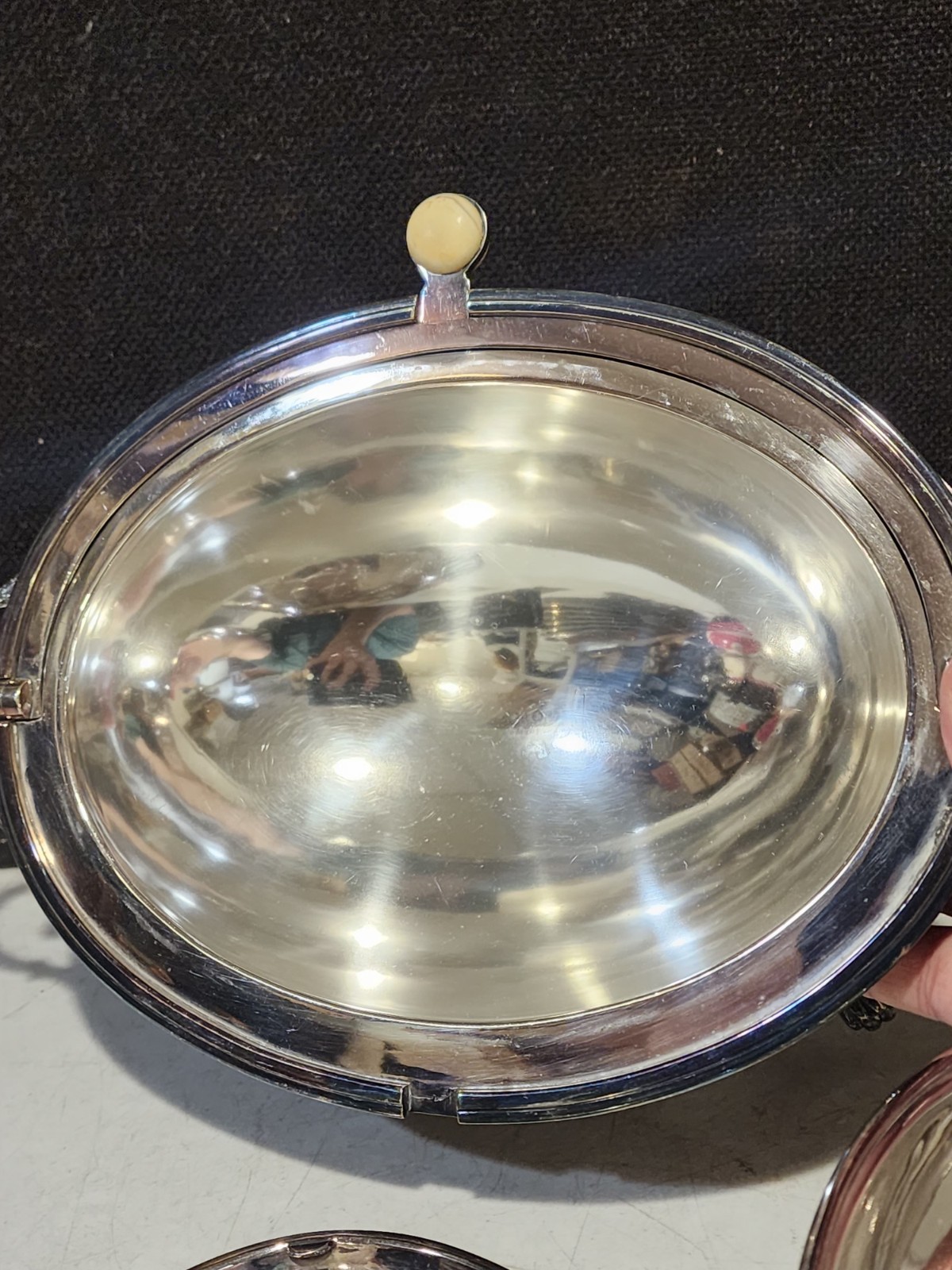 Reed & Barton 4142 Silverplate Roll Top Buffet Server Dome Dish Paw Foot