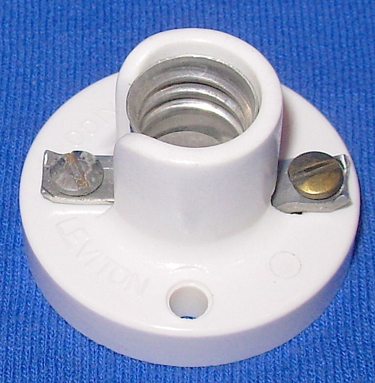 NOS NIB Leviton Candelabra (E12) Lamp Socket