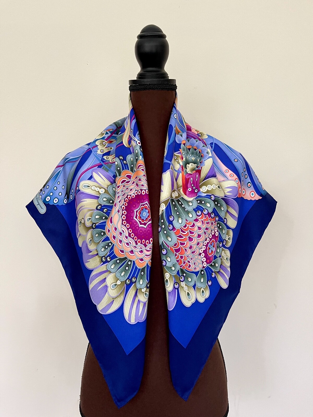 Salvatore Ferragamo Scarf Accessories Flower Garden Blue Floral Silk Wrap