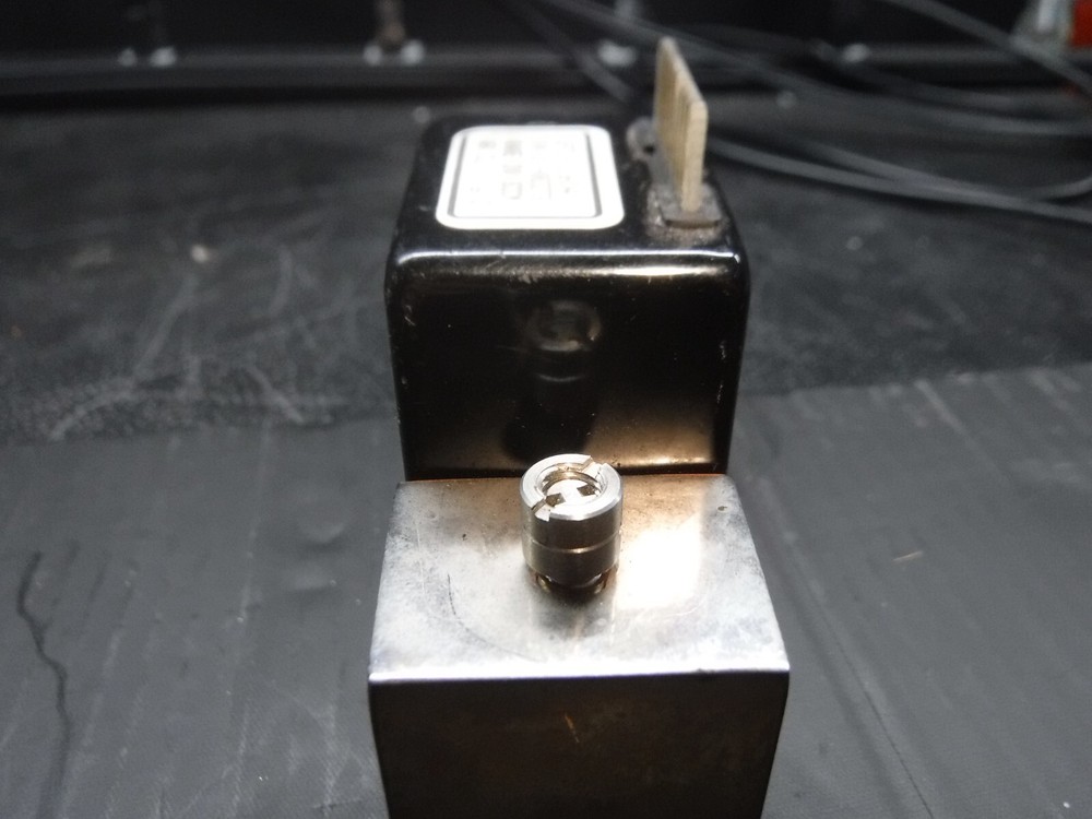 Unit UFC-1160A Gas: CL2 Mass Flow Controller