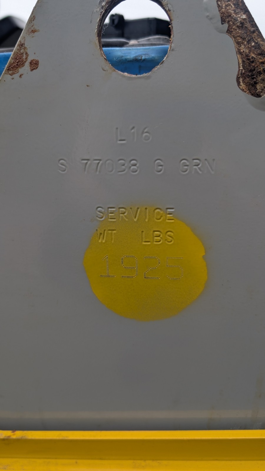 Yale 36V Electric Forklift, 3000# Capacity, Triple Stage Mast, ERP030VTN36TE082