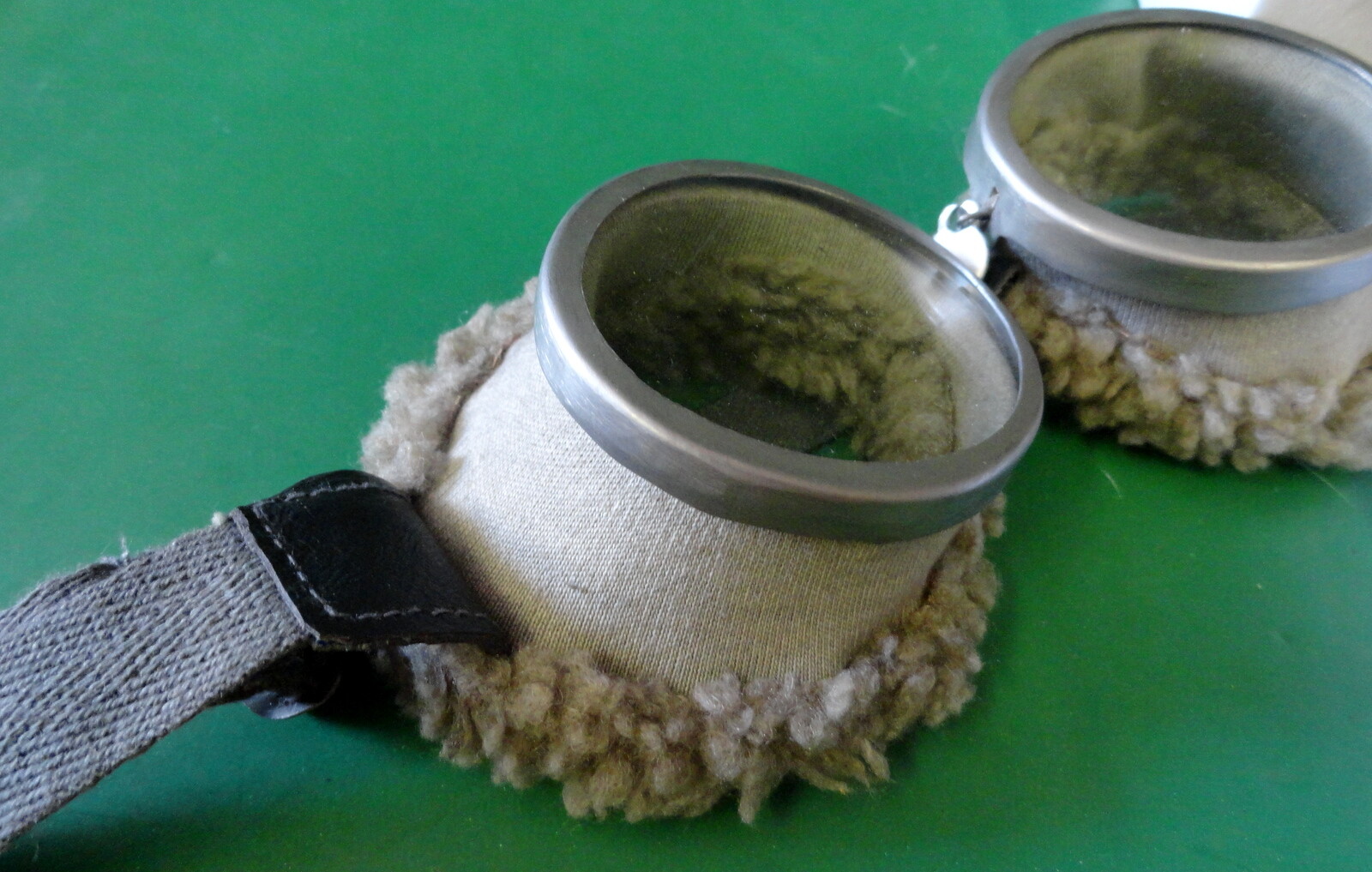 BRITISH DISPATCH RIDER GOGGLES NEW IN BOX