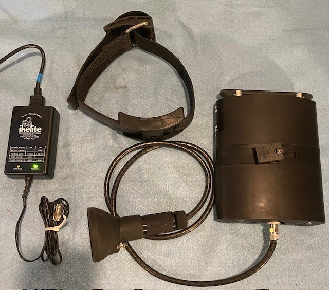 Ikelite underwater dive light with NiCad battery pack