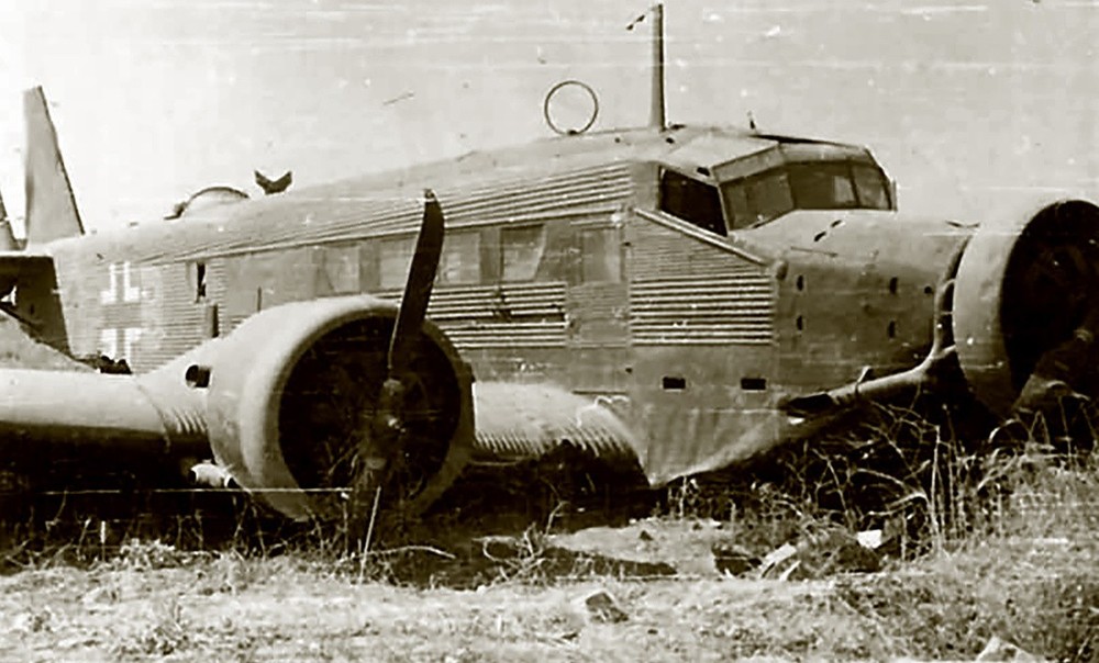 German WW2 Original Luftwaffe Junkers Ju52 Skin Paint War Relic