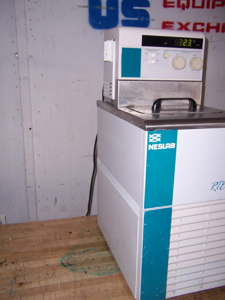 13920 Neslab RTE-111 Chiller