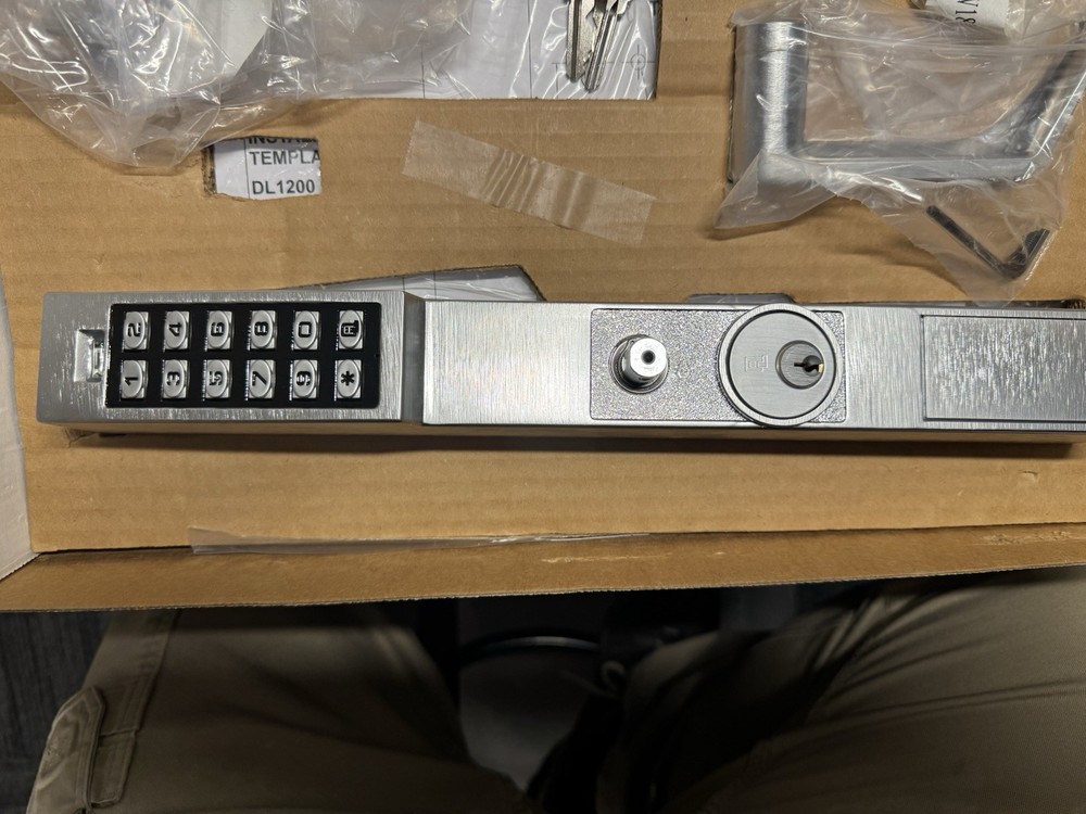 Trilogy Narrow Style Push button Lock