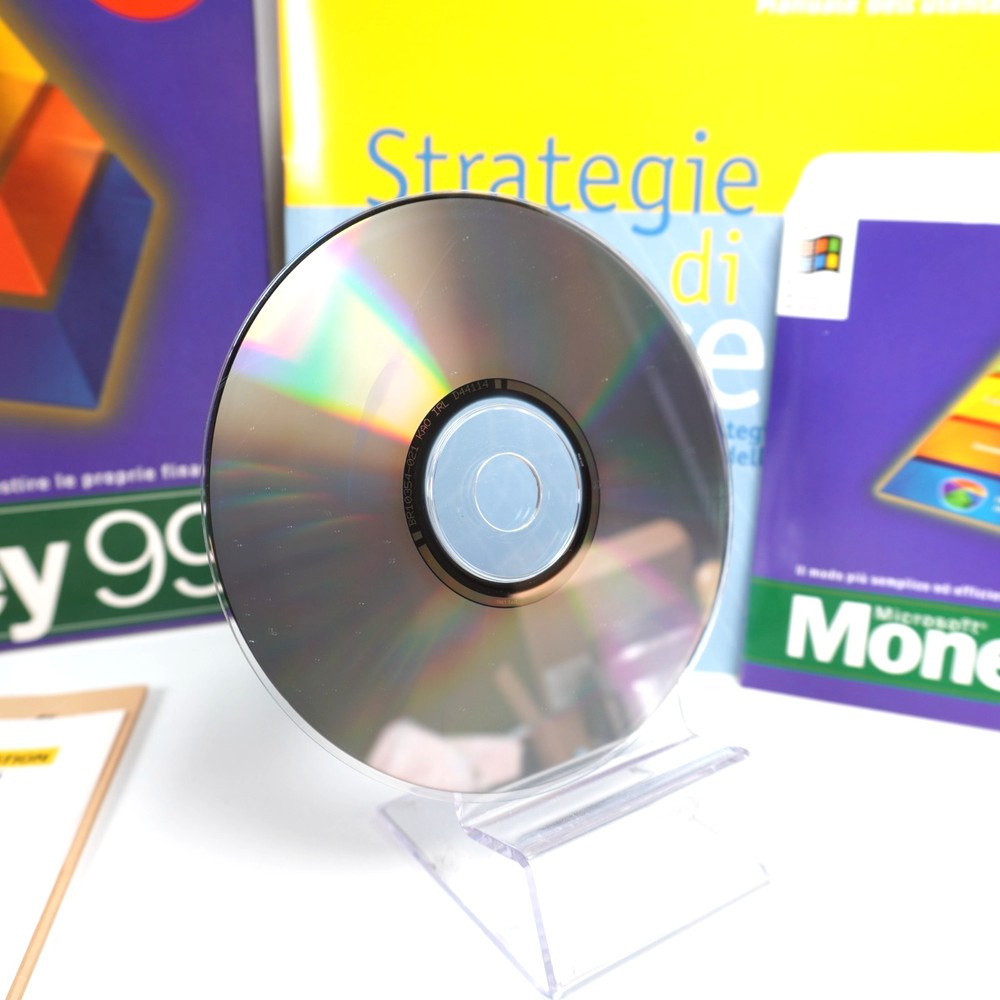 Microsoft Money 99 Windows CD-ROM - For Windows 95 / NT - Complete Box