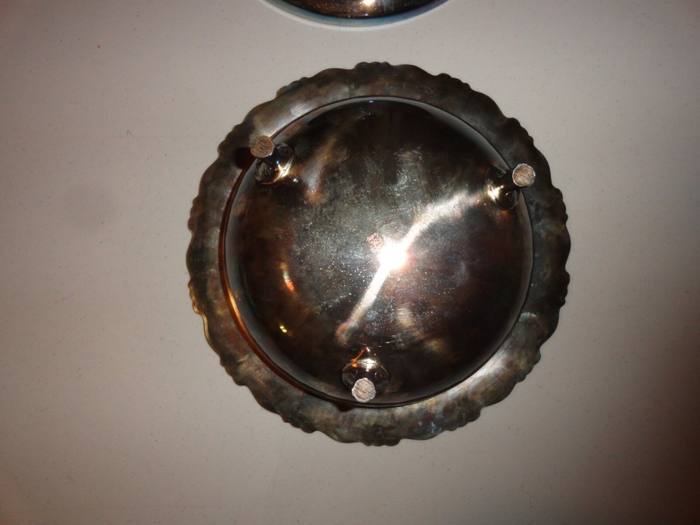 Vintage Serving Dish 10 1/2" Oneida Silverplate Covered 3 Leg