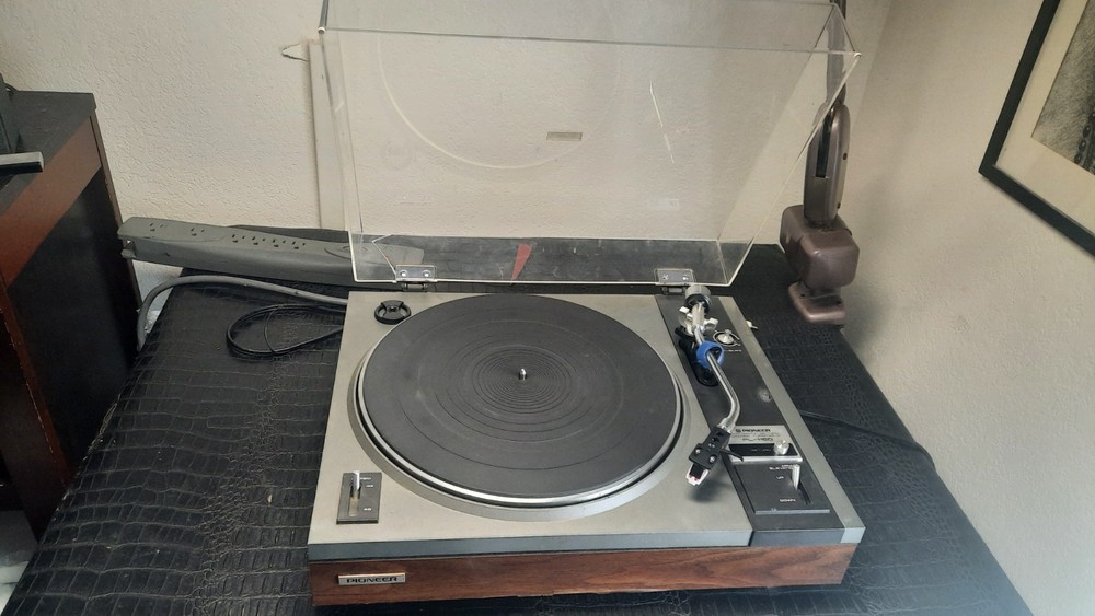Pioneer Pl-115d Turntable