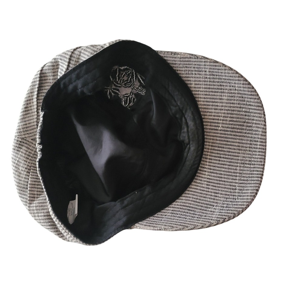 Women's hat one side fits all