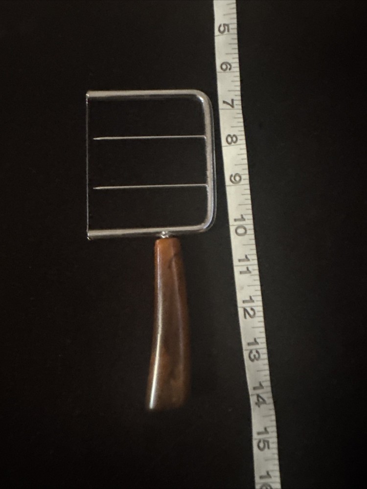Vintage Bakelite Cheese Slicer