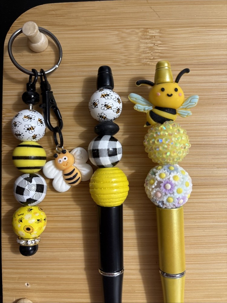HAND MADE BEAD PENS & BEAD KEY CHAIN - & INK REFILLS- BEE-