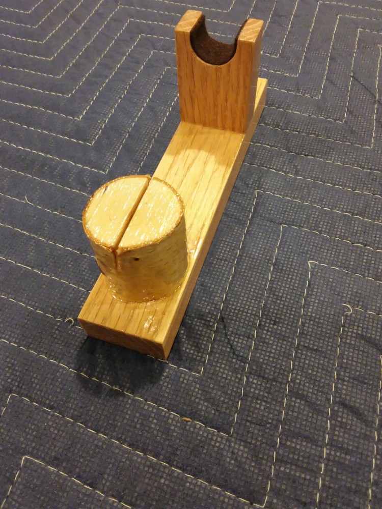 RED OAK & WHITE BIRCH KNIFE DISPLAY STAND