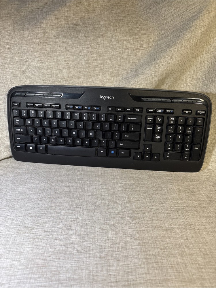 Logitech MK330 Wireless Keyboard And Mouse