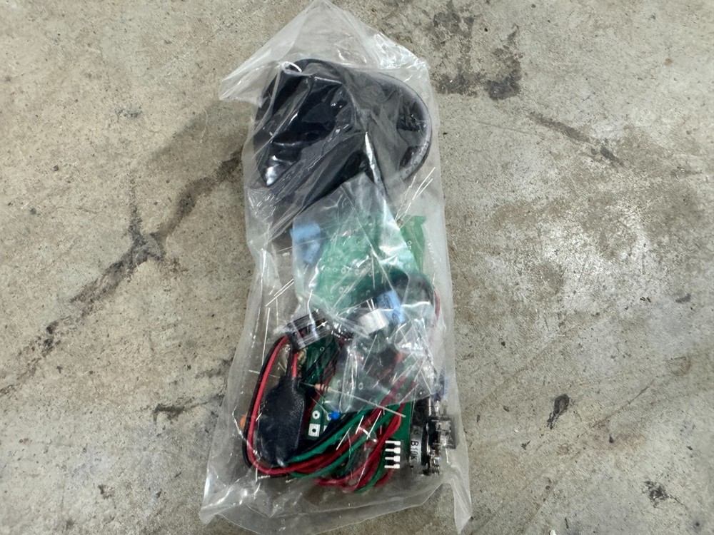 LOW NOISE AUTO AMPLIFIER WITH FILTER