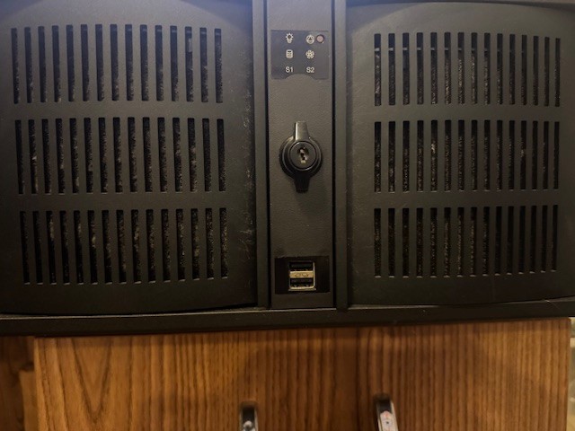 Cutomized X86 based Linux Suse10.1 Server system w/ 2 Raid drives in 4U Chassis