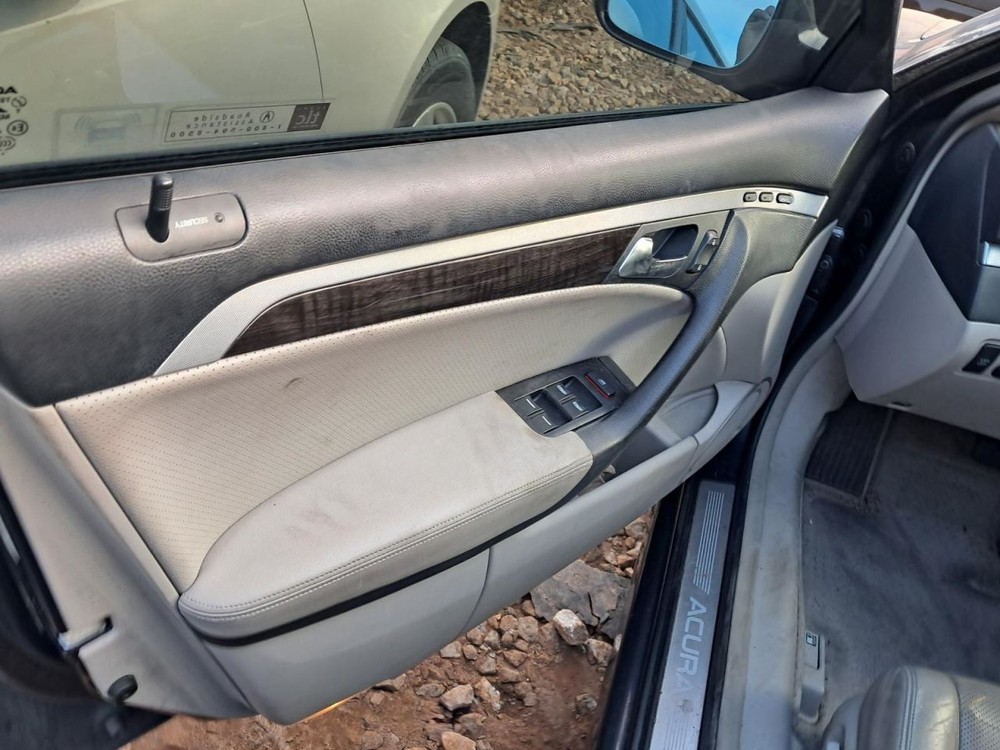TL 2007 Glove Box 4858703