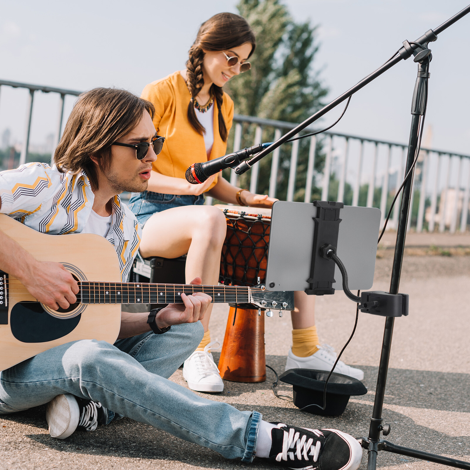 360° Rotate Tablet iPad Phone Holder for Treadmill Bike Handlebar Mic Stand