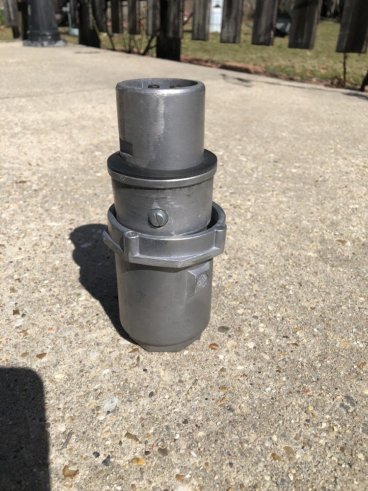 Cruise-Hinds 30 Amp Plug