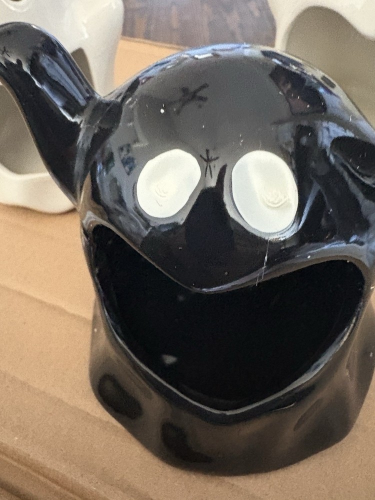 3 Ceramic Ghost Tea Lite Holders