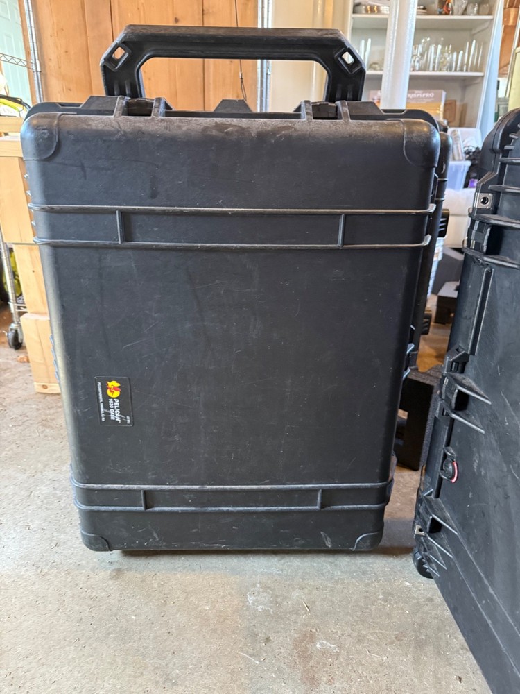 4 Pelican 1630Projector cases