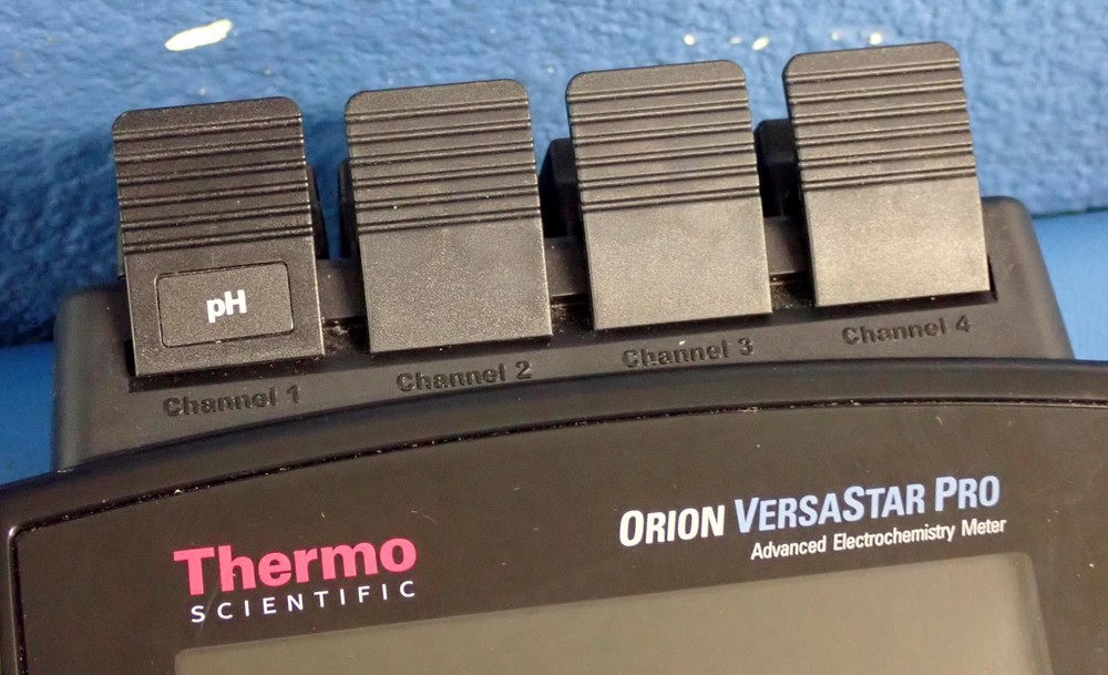 Thermo Orion VersaStar Pro Advanced Electrochemistry Meter w/ pH Module