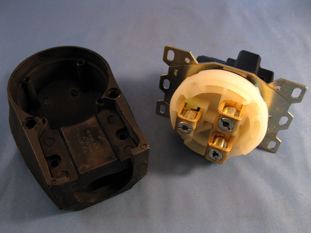 Bryant Angle Plug 9630-ANPB new