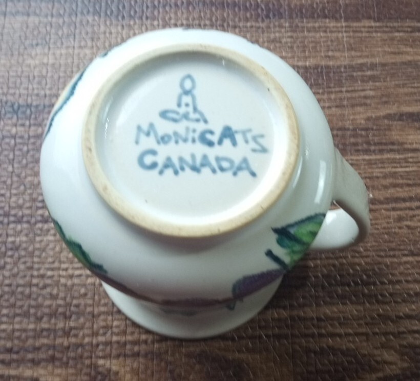 Monicats Ceramic Fruit Themed Cup Pitcher Planter Canada 2000 Grapes 24 oz