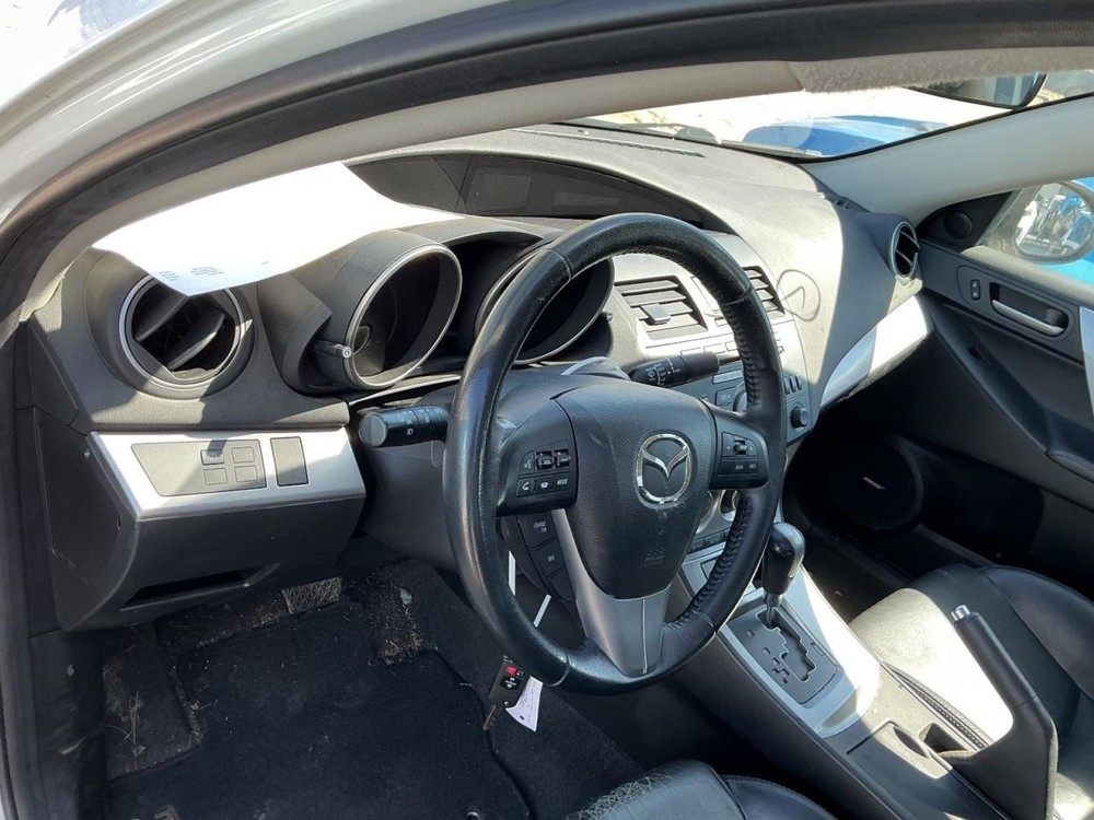 3 2011 Glove Box 4998884