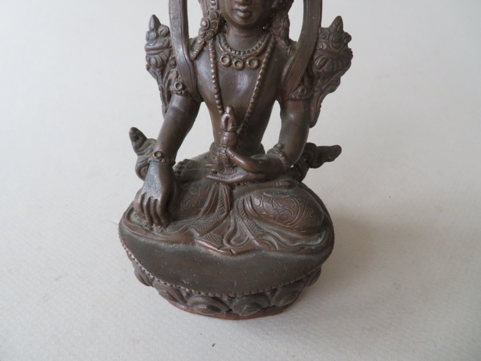 FINE OLD CHINESE OR TIBETAN BRONZE AMITAYUS BUDDHA SEATED ON A LOTUS THRONE
