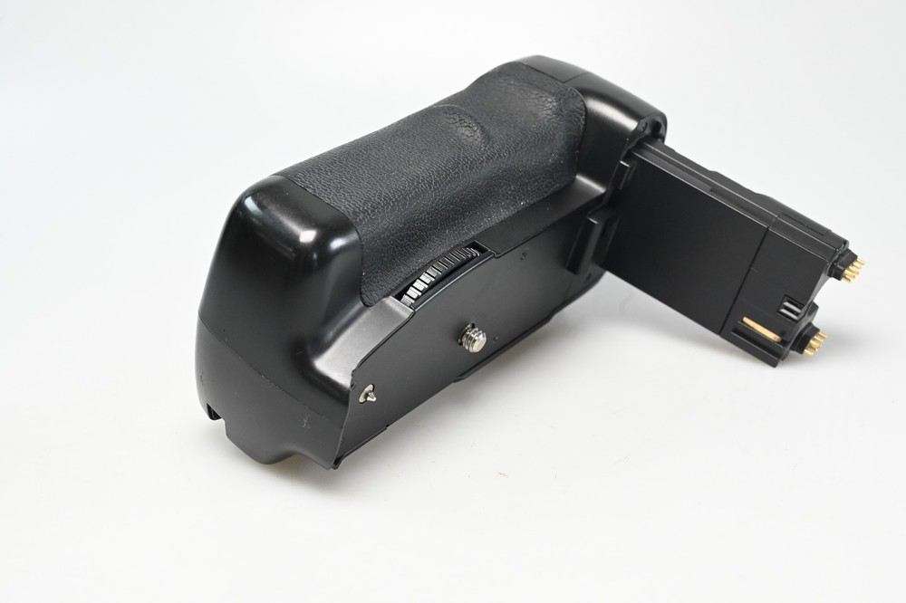 Misc. Battery Grip Pack for Canon EOS 7D #G596