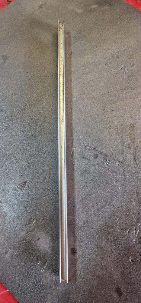 Early Snap On Tool Box Tray Rail