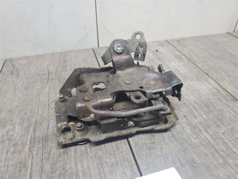 TGMC1500  1996 Driver Left Front Door Latch 75939