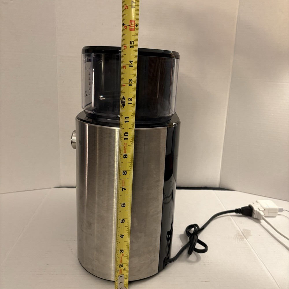 Braun Multi Serve Sizes Plus 10-Cup Drip Coffee Maker KF901AN. Shelf For Small