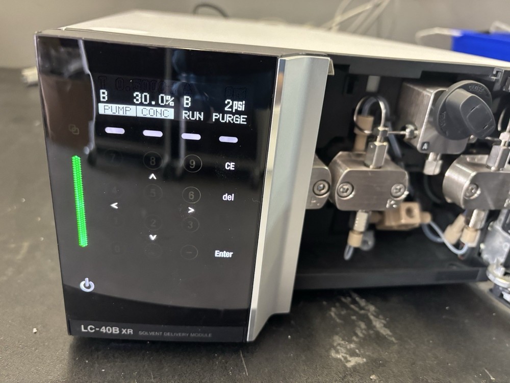 Shimadzu LC-40B XR Pump Solvent Delivery Unit