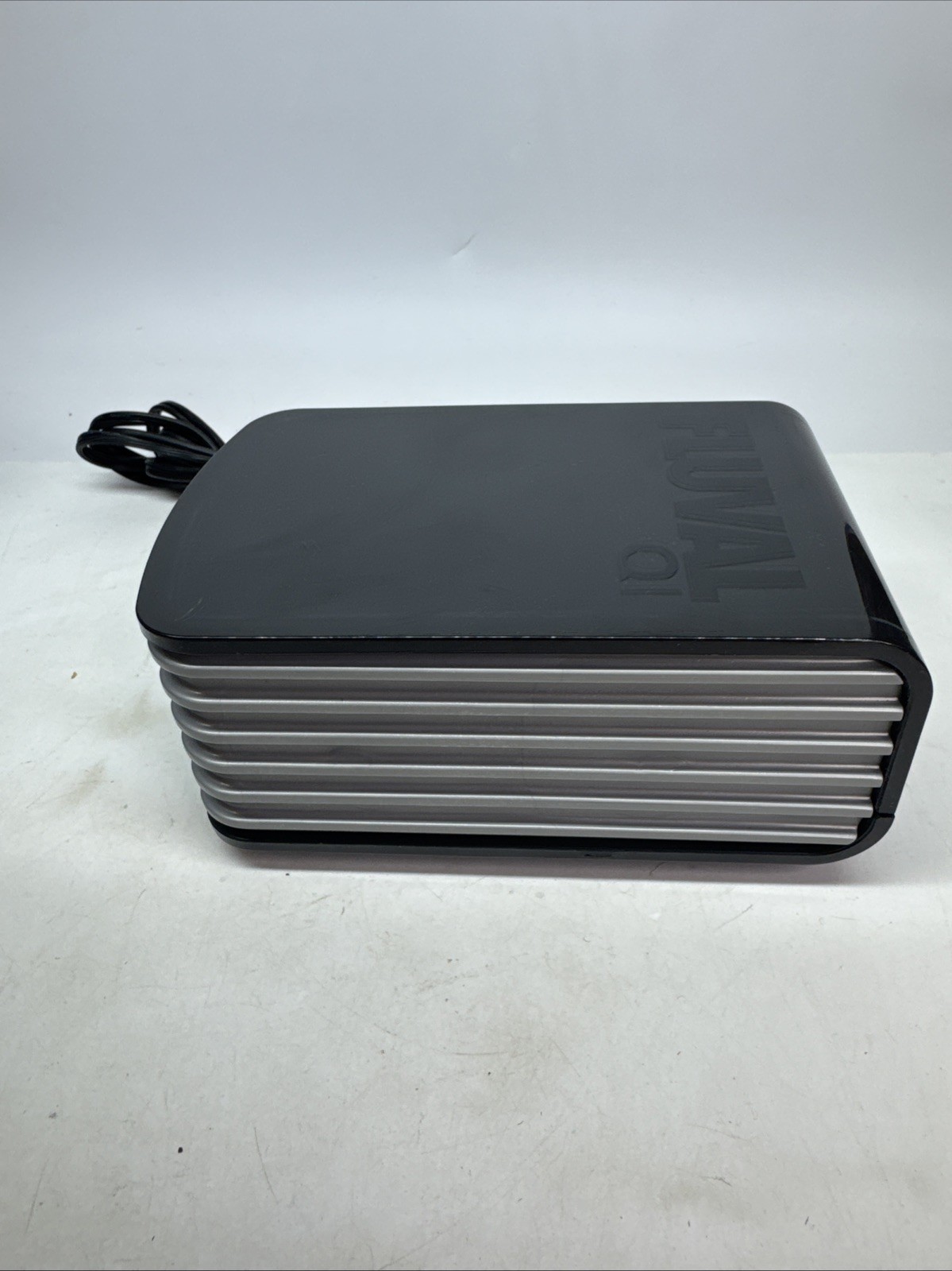 Hagen Fluval Q2 50-160 US Gal Adjustable Flow Control Air Pump - Working